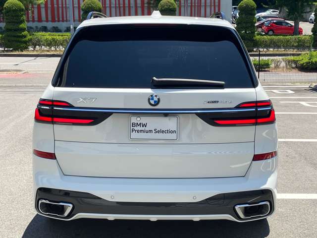 BMW X7 6