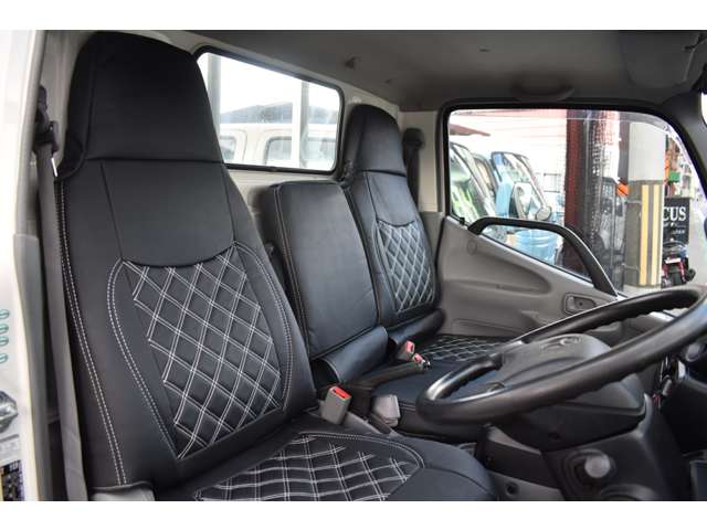 Toyota Toyoace 11