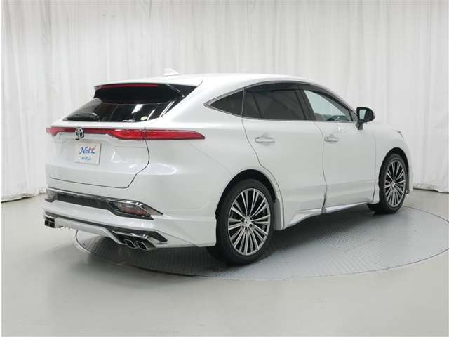Toyota Harrier 3
