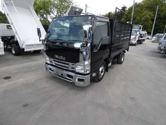 Isuzu Elf 4