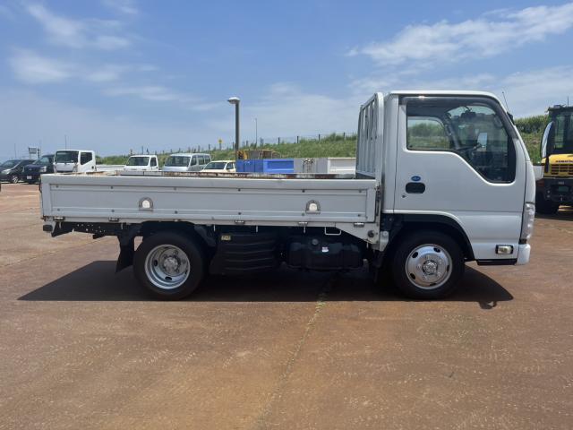Isuzu Elf 4