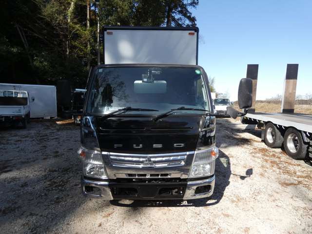 Mitsubishi Fuso Canter 4