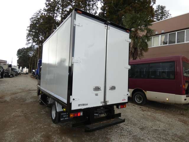 Mitsubishi Fuso Canter 7