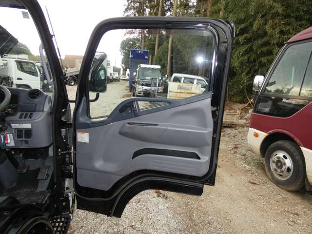 Mitsubishi Fuso Canter 10