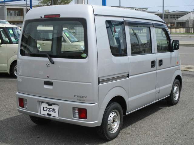 Suzuki Every 3