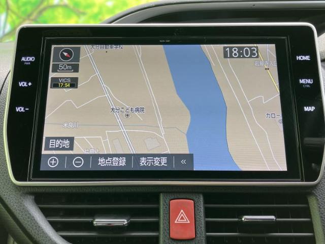 Toyota Voxy 11