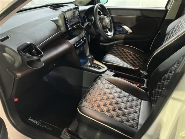 Toyota Yaris Cross 8