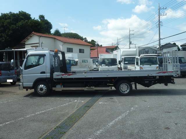 Mitsubishi Fuso Canter 9