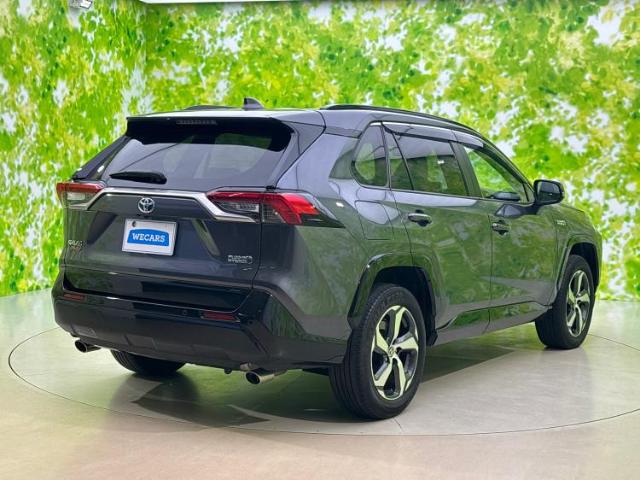 Toyota RAV4 PHV 6