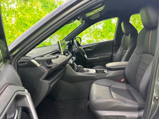 Toyota RAV4 PHV 8