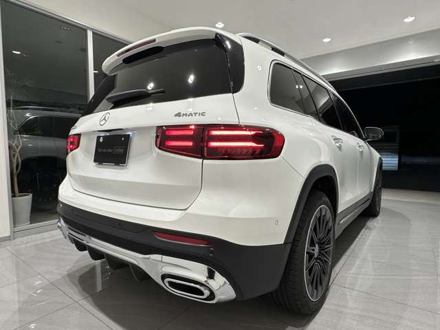 Mercedes-Benz GLB 11