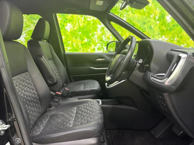 Toyota Voxy 7