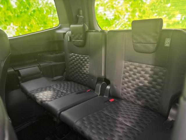 Toyota Voxy 10