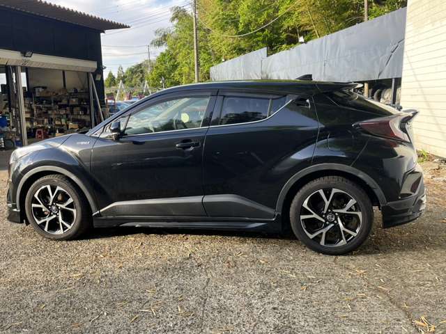 Toyota C-HR 10