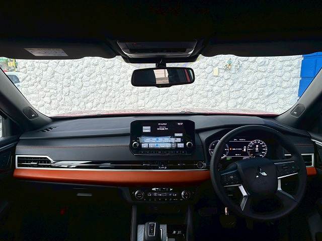 Mitsubishi Outlander 3