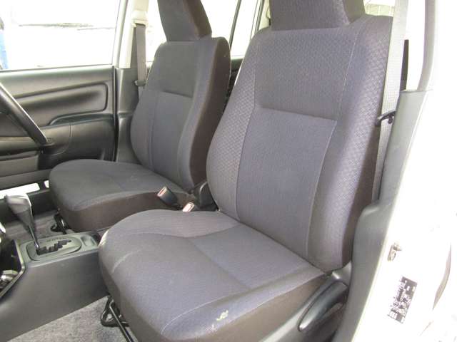 Toyota Succeed Van 6