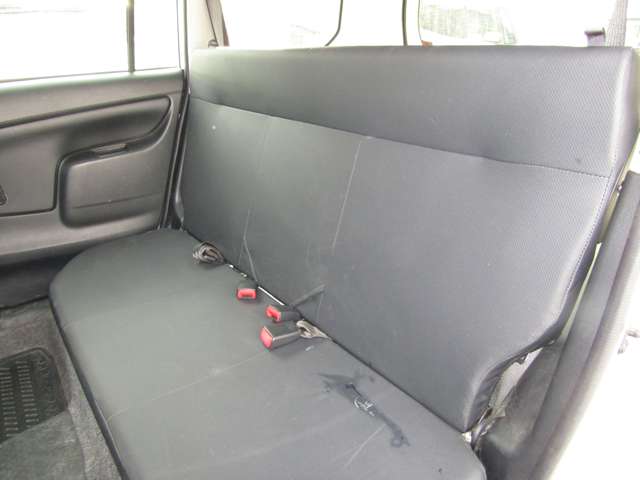 Toyota Succeed Van 7