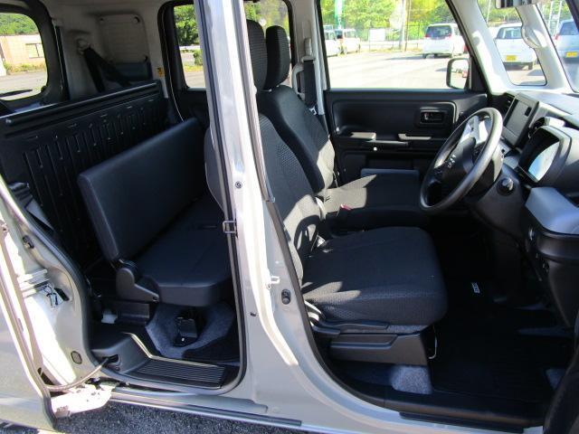 Suzuki Spacia Base 8