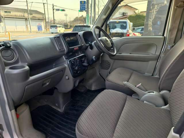 Nissan NV100 Clipper 11