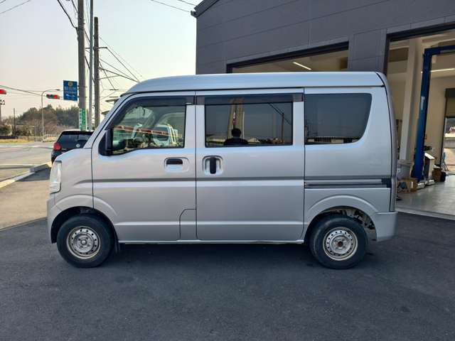 Nissan NV100 Clipper 5