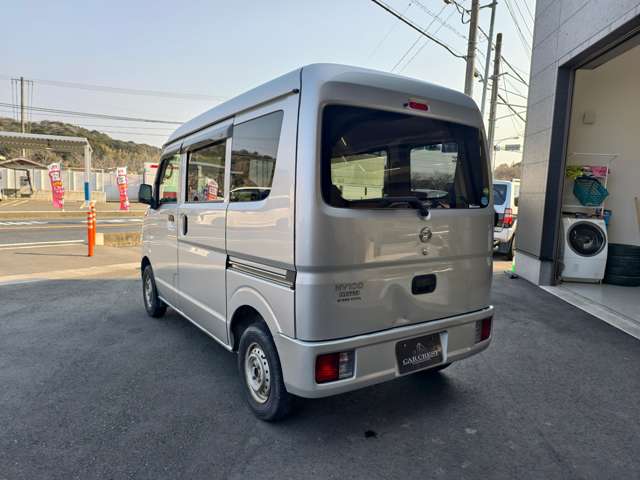 Nissan NV100 Clipper 6