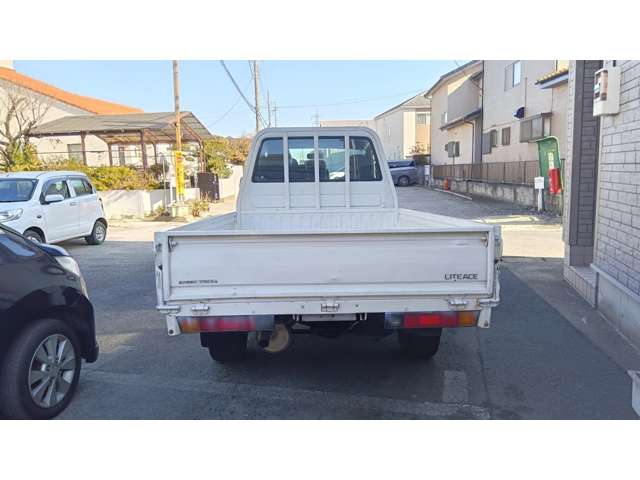 Toyota Light Ace Truck 7