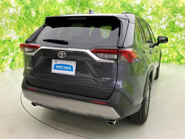 Toyota RAV4 6
