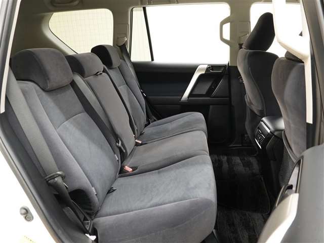 Toyota Land Cruiser Prado 9