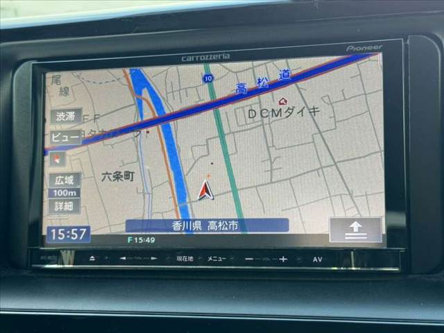 Toyota Esquire 3