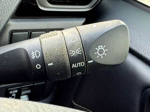 Toyota Esquire 7