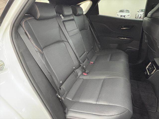 Toyota Crown Sport 9