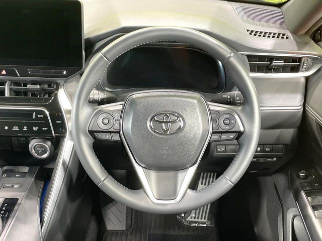Toyota Harrier 11