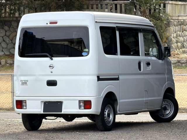 Nissan NV100 Clipper 4