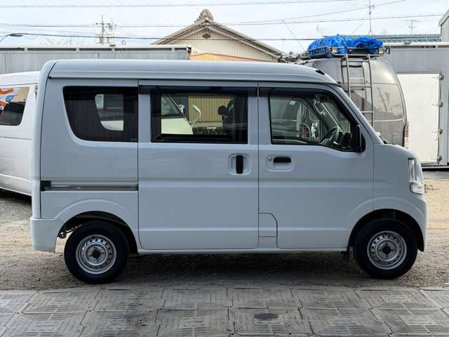 Nissan NV100 Clipper 10