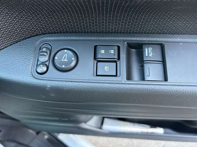Honda N-VAN 12