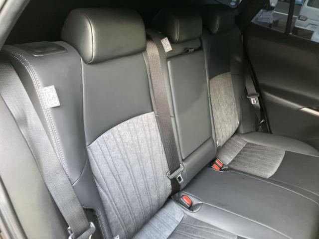 Toyota Harrier 6