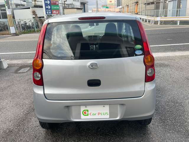 Daihatsu Mira 9