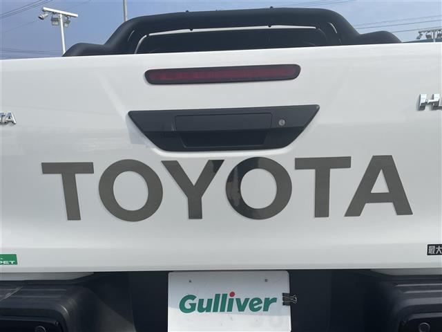 Toyota Hilux 5
