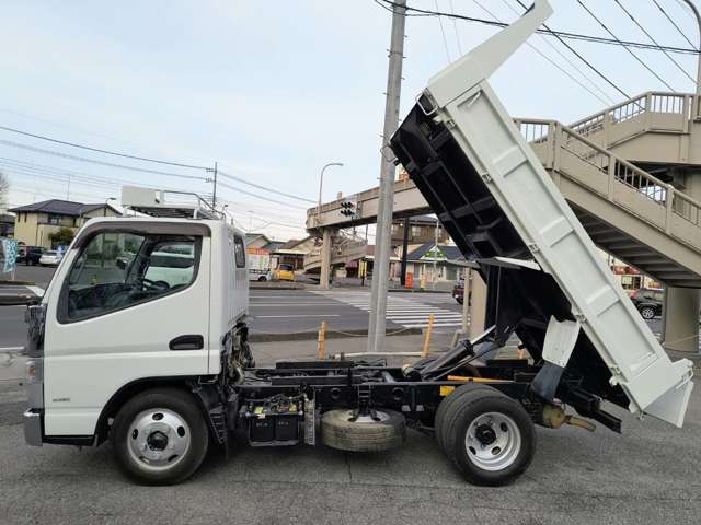 Mitsubishi Fuso Canter 9