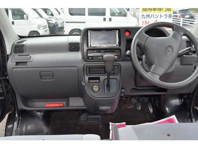 Daihatsu Hijet Deck Van 7