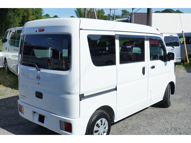 Nissan NV100 Clipper 3