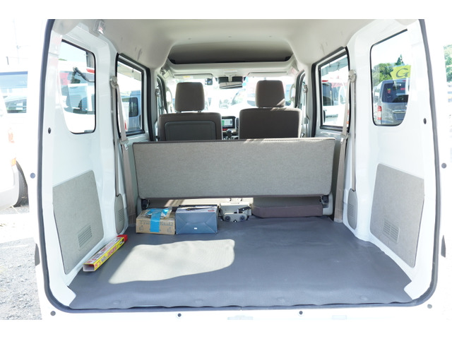 Nissan NV100 Clipper 4