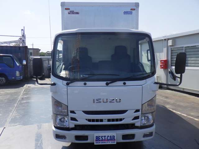 Isuzu Elf 4