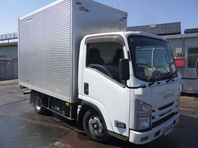 Isuzu Elf 5
