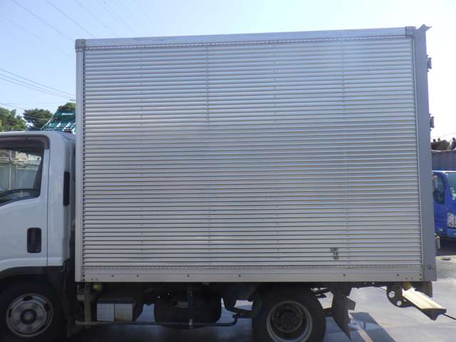 Isuzu Elf 10