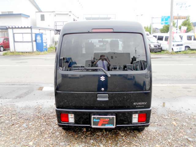Suzuki Every 12
