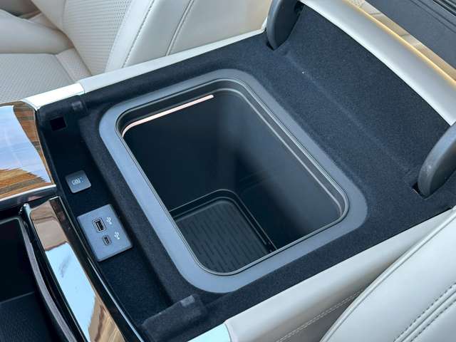 Cadillac エスカレード 8