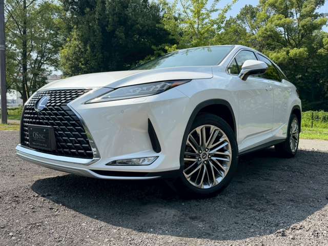 Lexus RX 9
