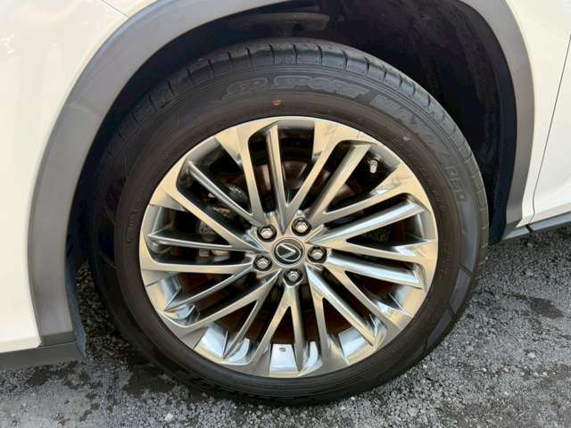 Lexus RX 10