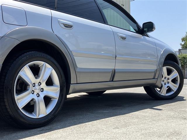Subaru Legacy Outback 9